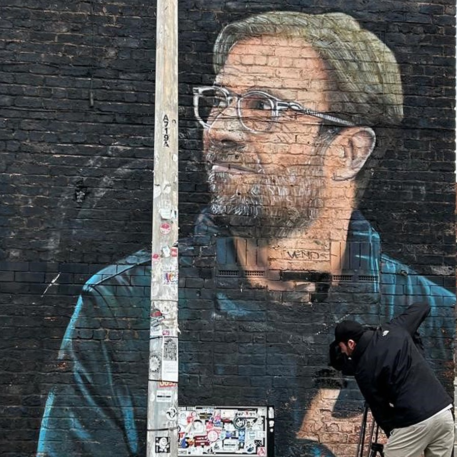 Liverpool Trainer Jürgen Klopp als Mural © NDR Foto: n.n.