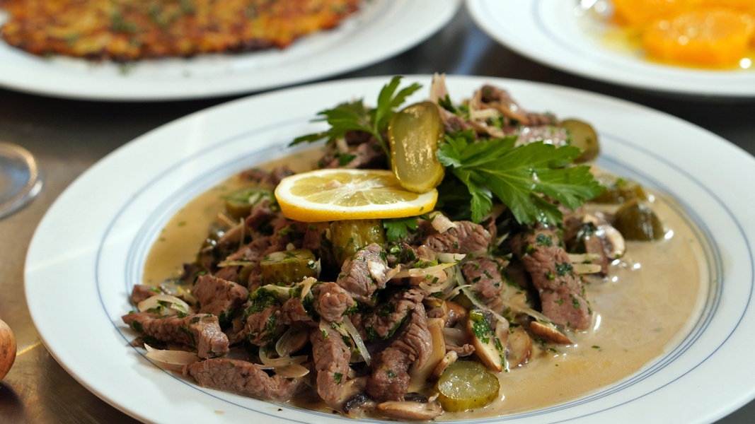 Geschnetzeltes vom Kalb mit Rösti | NDR.de - Ratgeber - Kochen - Rezepte