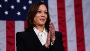 Vice President Kamala Harris applauds before President
Joe Biden delivers the State of the Union speech to a joint
session of Congress at the U.S. Capitol in Washington DC
on Thursday, March 7, 2024. Pool photo by Shawn
Thew/UPI © UPI/laif Foto: UPI/laif