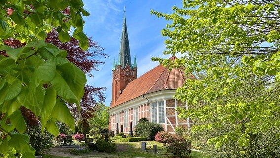 Die Nikolaikirche in Hamburg-Moorfleet  