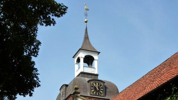 Der Glockenturm von St. Nicolai in Wittmund © Uwe Karwath Foto: Uwe Karwath