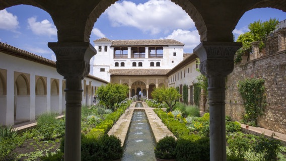 Alhambra © Picture Alliance Foto: J.W.Alker