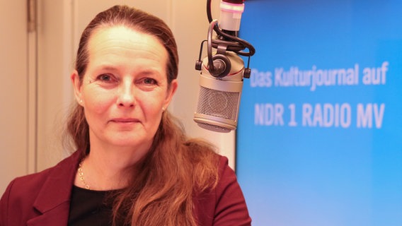 Mecklenburg-Vorpommerns Kultusministerin Bettina Martin im NDR Studio © NDR.de Foto: Axel Seitz