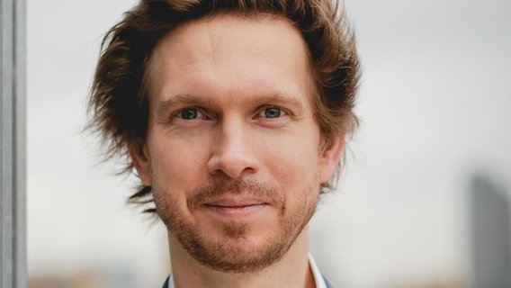 Christian Busch Christian Busch © Justine Stoddart Foto: Justine Stoddart