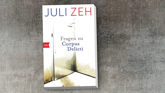 Cover des Buches "Fragen zu Corpus Delicti" von Juli Zeh © btb 