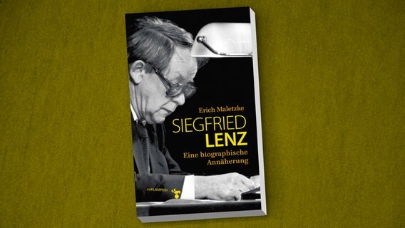 Buchcover: Erich Maletzke - Siegfried Lenz. Eine biographische Annäherung © zu Klampen Verlag 