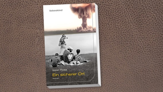 Buch-Cover: Isaac Rosa - Ein sicherer Ort © Liebeskind Verlag 