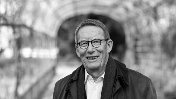 F.C. Delius ist tot Meister der ungewöhnlichen Perspektiven NDR.de