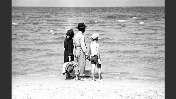 Bild aus dem Buch: "La lunga strada di sabbia" © Archivio Fotografico Paolo di Paolo Foto: Paolo di Paolo