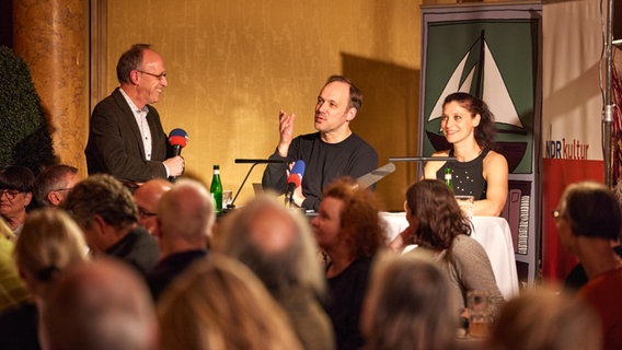 Christoph Bungartz, Felix Knopp, Sonja Beißwänger (von links) © Heinekomm Foto: Maren Janning