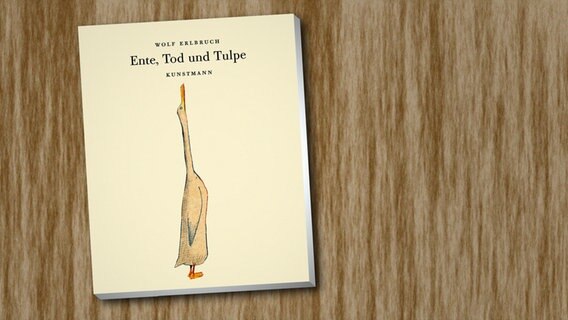 Cover: "Ente, Tod und Tulpe" von  Wolf Erlbruch, erschienen im Verlag Antje Kunstmann. © Verlag Antje Kunstmann 