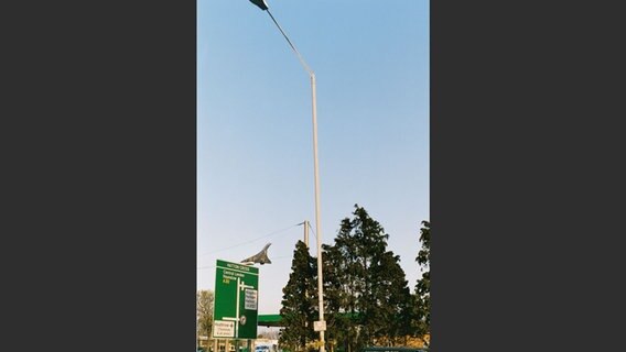 Concorde L 432 - 6, 1997 © 2020 Wolfgang Tillmans, Berlin/London / Taschen Verlag 