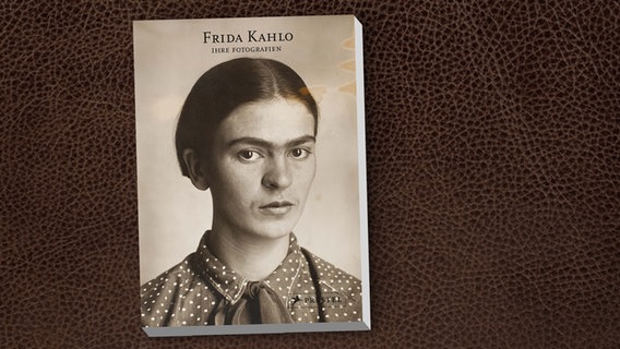 Bildband "Frida Kahlo - Ihre Fotografien" © Prestel Verlag 