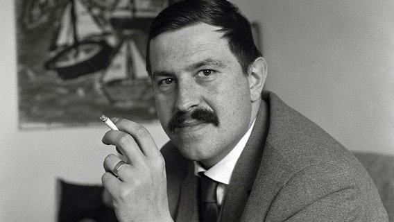 Günter Grass in Wien 1960. Günter Grass in Wien 1960. © picture-alliance / IMAGNO/Barbara Pflaum
