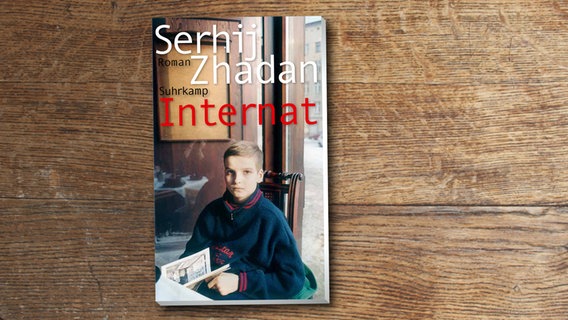 Serhij Zhadan: "Internat" (Buchcover) © Suhrkamp 
