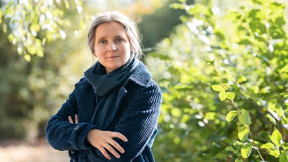 Die Lyrikerin Marion Poschmann im Porträt. Die Lyrikerin Marion Poschmann im Porträt. © picture alliance/Silas Stein/dpa Foto: Silas Stein