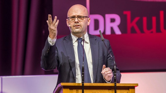 Bei einer Gala im Schloss Herrenhausen wird der NDR Kultur Sachbuchpreis 2018 vergeben. © NDR Foto: Axel Herzig