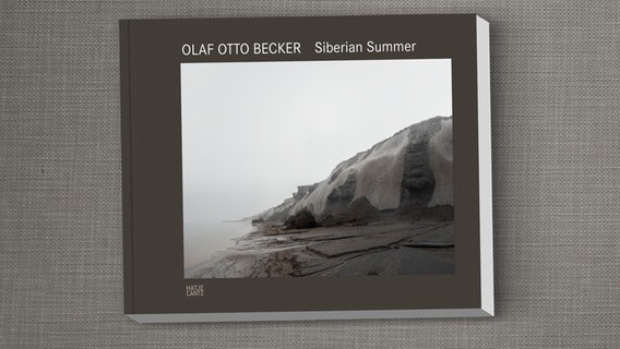 Olaf Otto Becker: "Siberian Summer" - Cover © Hatje Cantz Verlag Foto: Olaf Otto Becker