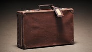 Ein alter Koffer aus Leder. © colourbox Foto: -