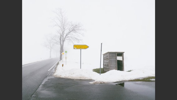 Bild aus dem Buch "Stadt Land Dorf Betrachtungen zwischen Rollrasen und Heuballen" © Knesebeck Verlag 