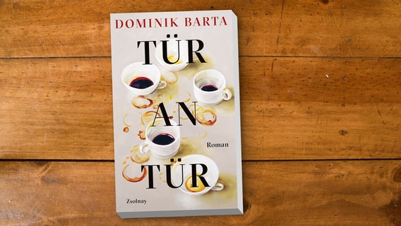 Buchcover: Dominik Barta - Tür an Tür © Zsolnay Verlag 