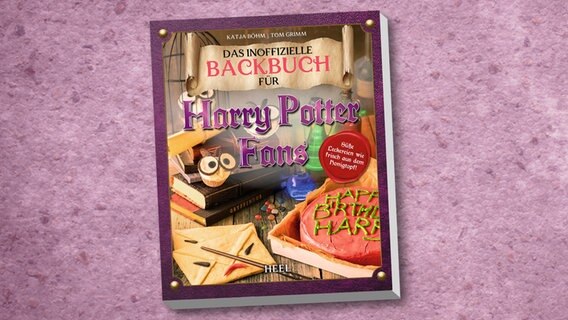 "Das offizielle Harry Potter Koch- und Backbuch für Partys und Feste mit Rezepten und Kreativ-Ideen aus der Zauberwelt"  
