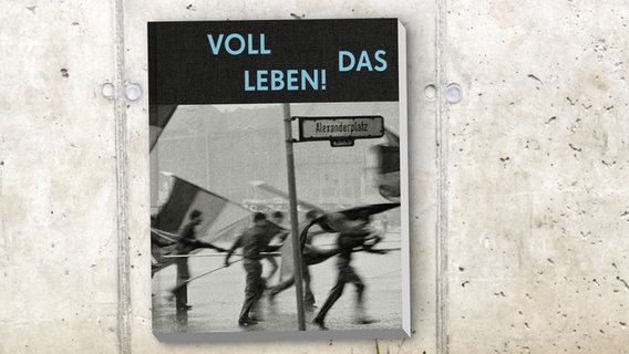Harald Hauswald: "Voll das Leben" (Cover) © Steidl Verlag Foto: Harald Hauswald