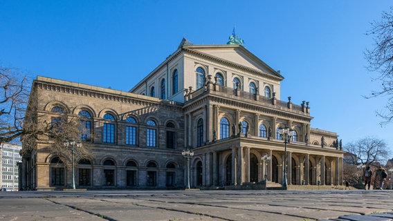 Das Gebäude der Staatsoper Hannover von außen © Clemens Heidrich/ Staatsoper Hannover Foto: Clemens Heidrich