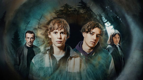 Die Augenzeugen, Philip Günsch, Marven Gabriel Suarez Brinkert, Lucas Gregorowicz, Nicolette Krebitz © ARD Mediathek 