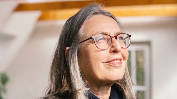 Porträtfoto der Lyrikerin Barbara Daiber. © privat 