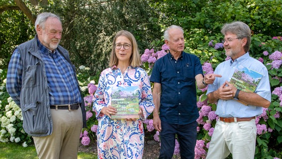 Hans-Helmut Poppendieck, Barbara Engelschall, Christian Kaiser und Carsten Schirarend Hans-Helmut Poppendieck, Barbara Engelschall, Christian Kaiser und Carsten Schirarend © mkmedien