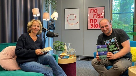 Katharina Mahrenholtz und Daniel Kaiser im neuen eat.READ.sleep. Podcast-Studio. © Juliane Bergmann 