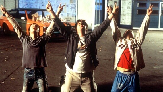 Eine Szene aus dem Film "Absolute Giganten" © Senator Film Foto: Gordon A. Timpen