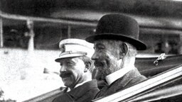 Kaiser Wilhelm II. und Theobald von Bethmann-Hollweg © Bundesarchiv 