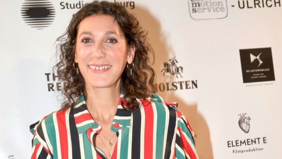 Regisseurin Emily Atef von "3 Tage in Quiberon" bei der Feier der Filmförderung Hamburg auf Kampnagel Regisseurin Emily Atef von "3 Tage in Quiberon" bei der Feier der Filmförderung Hamburg auf Kampnagel © FFHSH / Andre Poling