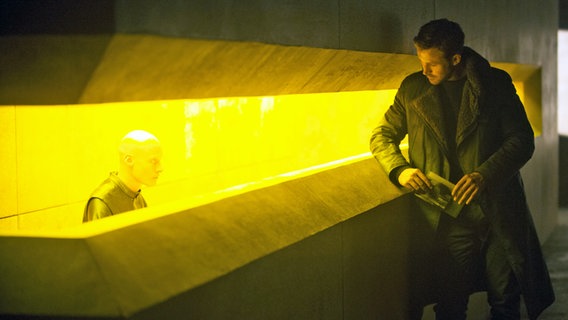 K (Ryan Gosling) - Szene aus "Blade Runner 2049" © 2017 Sony Pictures Releasing GmbH 