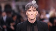 Der irische Cillian Murphy schaut in die Kamera bei einer Filmpremiere © picture alliance / Chris Pizzello/Invision/AP Foto: Chris Pizzello