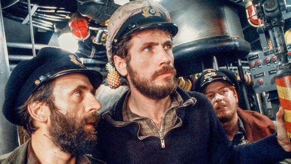Jürgen Prochnow als Kapitän des U-Boots an Deck - Szene aus "Das Boot" von 1981 von Wolfgang Petersen © ARD/ Degeto 