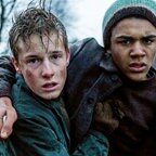 Wolfgangs (Louis Hofmann, links) bester Freund in Freistatt ist Anton (Langston Uibel).
© SWR/Boris Laewen © SWR/Boris Laewen Foto: Boris Laewen
