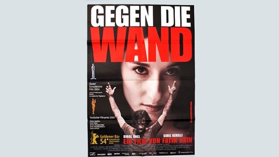 Das Filmplakat zur Fatih Akins "Gegen die Wand" © Universal Pictures 
