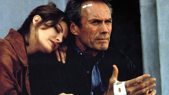 Rene Russo und Clint Eastwood im Film "In the Line of Fire" von Wolfgang Petersen © United Archives/Impress 