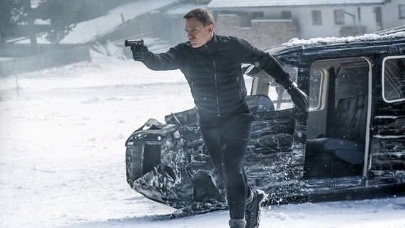 Daniel Craig als James Bond im Film Spectre © picture alliance / dpa | Sony 