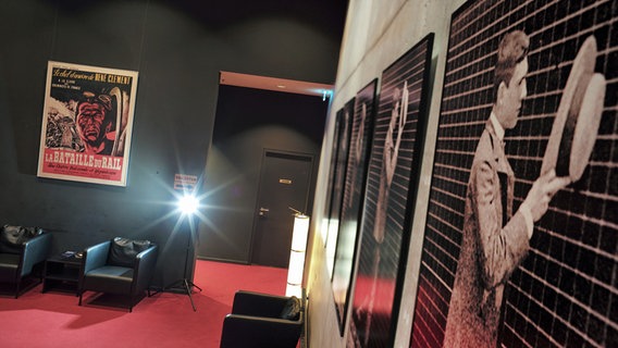 Lobby des Metropolis-Kino mit Sesseln und Fotos © Metropolis Kino/Jann Wilken Foto: Jann Wilken