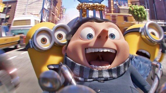 Gru und einige Minions in "Minions 2 - Auf der Suche nach dem Mini-Boss" © 2021 Universal Studios 