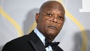 Samuel L. Jackson mit Brille in einem Porträtbild ©  Evan Agostini/Invision/AP/dpa +++ dpa-Bildfunk +++ Foto:  Evan Agostini