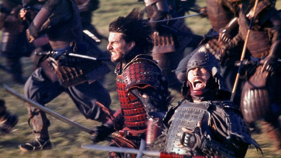 Filmszene aus "The Last Samurai" mit Tom Cruise von Edward Zwick (2003) © imago/Unimedia Images 
