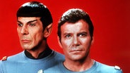 Mr. Spock und Captain Kirk - die Helden aus der Serie "Star Trek", die vor 55 Jahren im US-Fernsehen startete (Foto von 1979) © picture alliance / dpa Bildfunk 