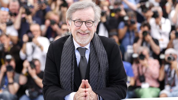 US-Regisseur, Produzent und Drehbuchautor Steven Spielberg bei einer Filmpremiere in Cannes © Julien Warnand/EPA FILE/dpa +++ dpa-Bildfunk +++ Foto: Julien Warnand