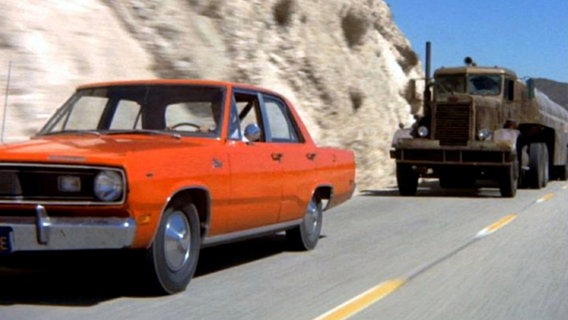 "Duell" ein Truck verfolg einen ganzen Film lang einen Autofahrer im Film von Steven Spielberg von 1971 © Duel 1971 Real Steven Spielberg. COLLECTION CHRISTOPHEL Universal Television 
