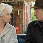 Betty McLeish (Helen Mirren) mit Roy Courtney (Ian McKellen) - Szene aus dem Film "The Good Liar" © Warner Bros Pictures 2019 